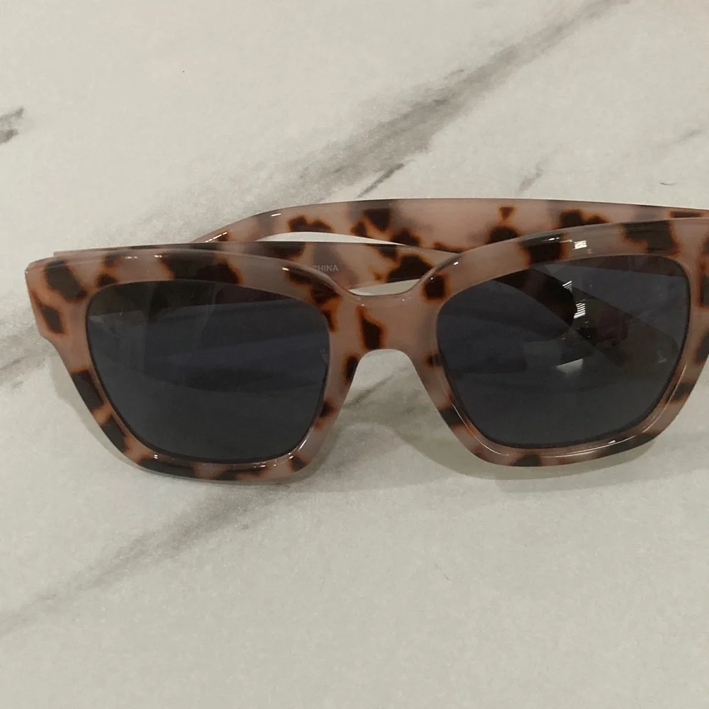 J. Crew Tortoiseshell Square Sunglasses - Brown/Black